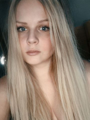 Яна